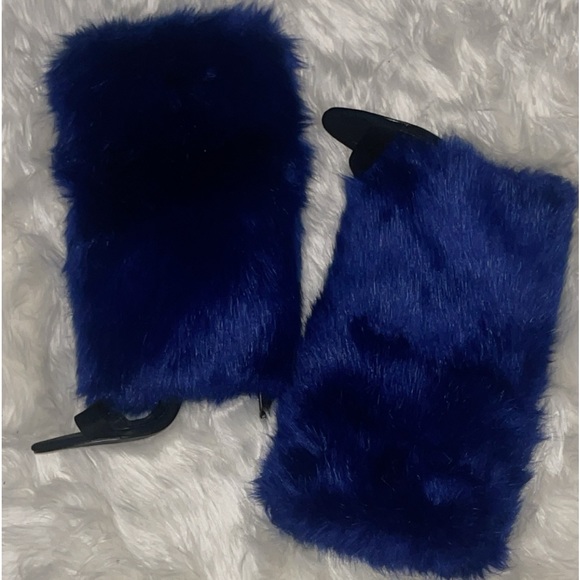 Cape Robbin - Picture 3 of 3